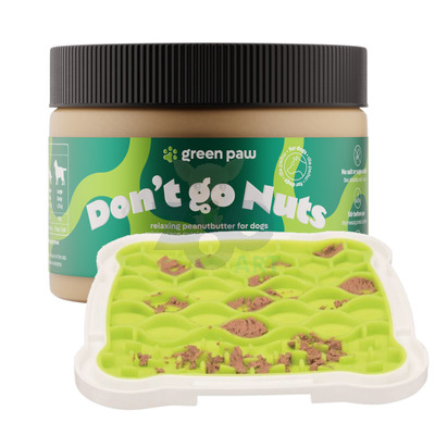 TRIXIE Taca na przysmaki Lick'n'Snack 20×20cm + Green Paw Don’t go Nuts 350g - Masło orzechowe z CBD dla psów (Human Grade)